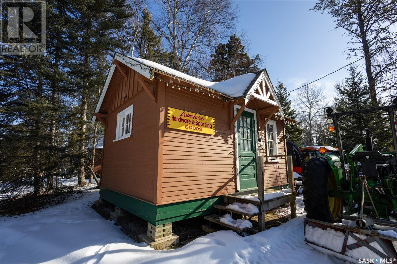 Photo 20 of 801 Lakeview Drive, Prince Albert National Park SK
