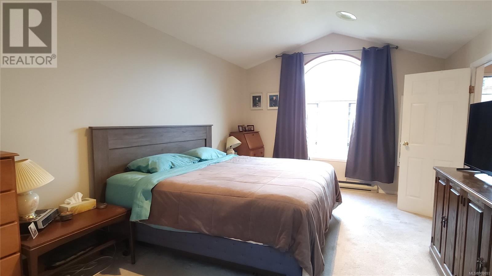 1227 Gazelle Rd, Campbell River real estate listing 989893
