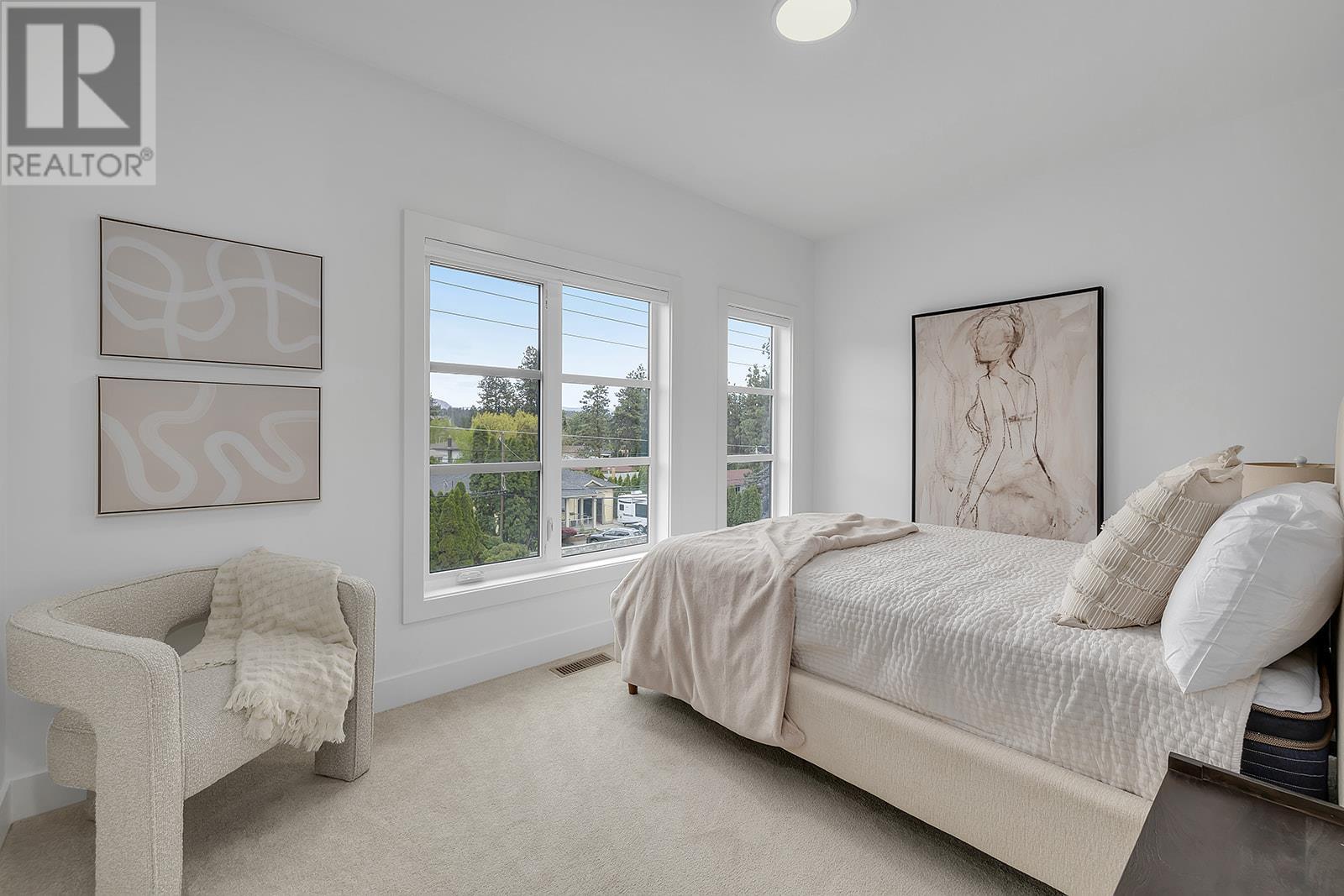 118 1455 Cara Glen Court, Kelowna