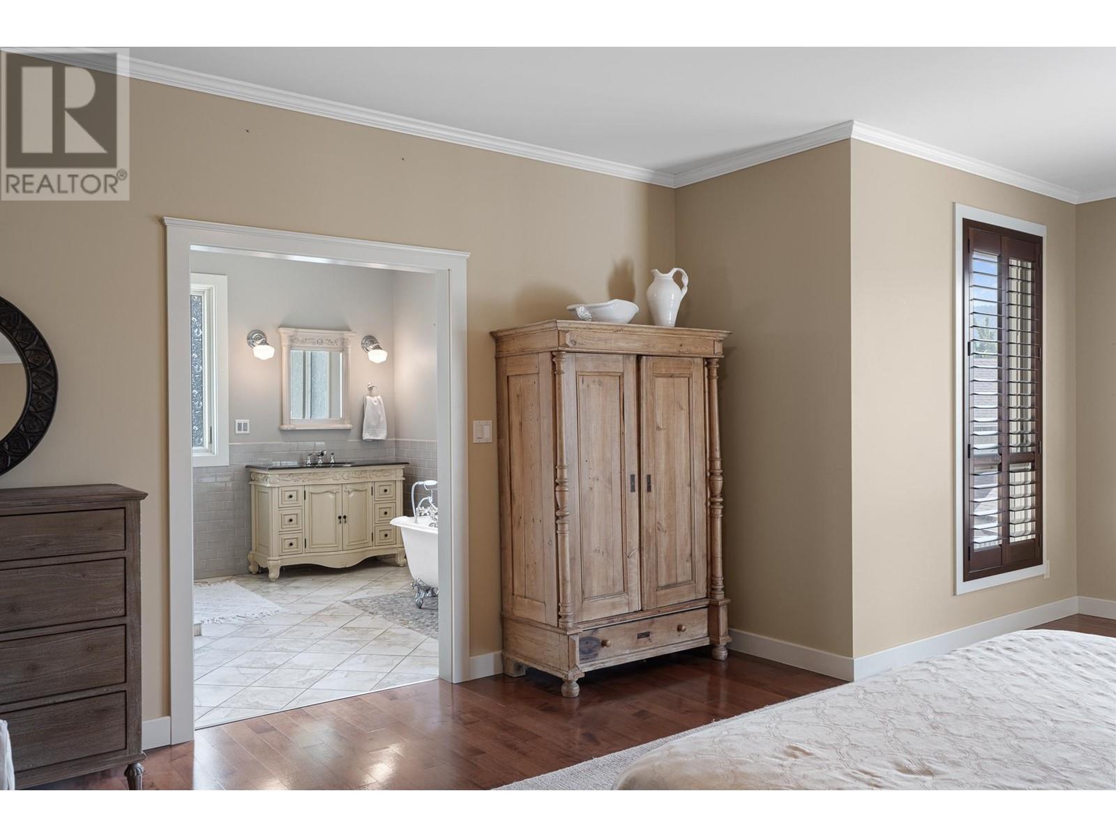 1400 SUN RIVERS Drive, Kamloops