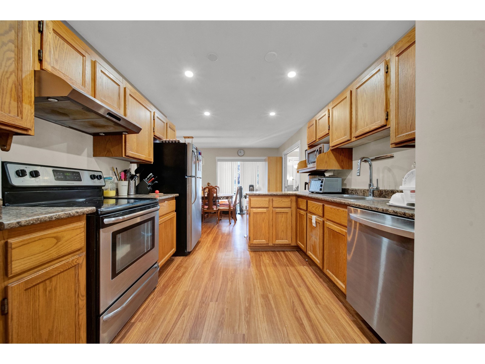 232 5641 201 STREET, Langley
