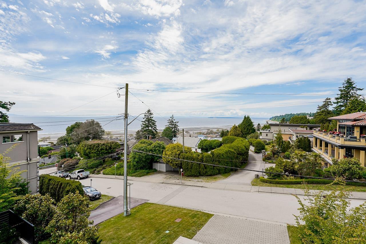 1228 EVERALL STREET, White Rock real estate listing R2970620