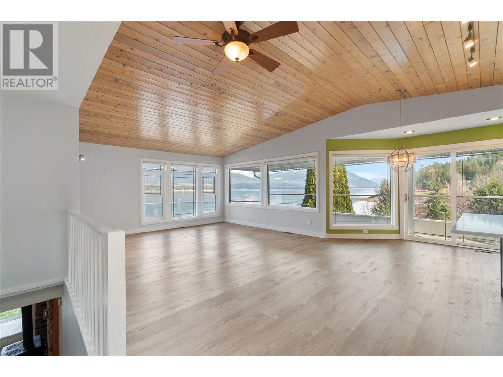  3533 EAGLE BAY Road, Blind Bay
