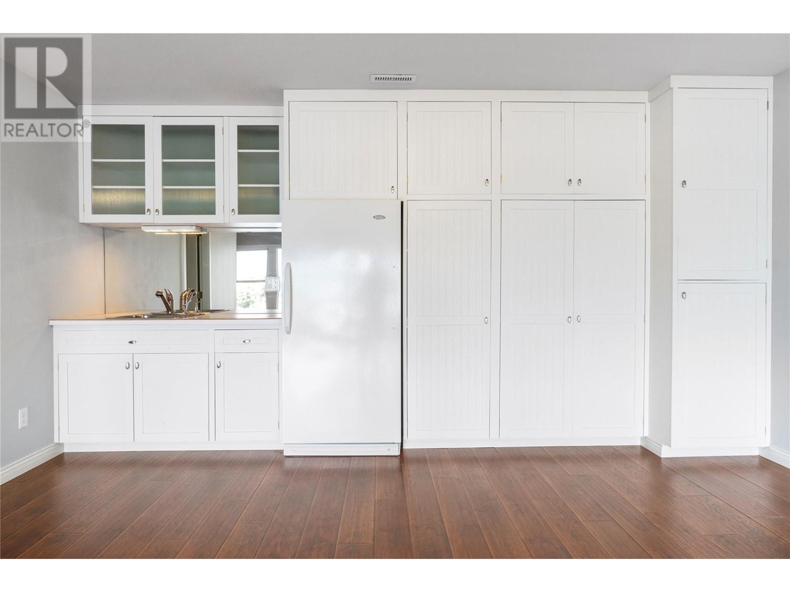  3533 EAGLE BAY Road, Blind Bay
