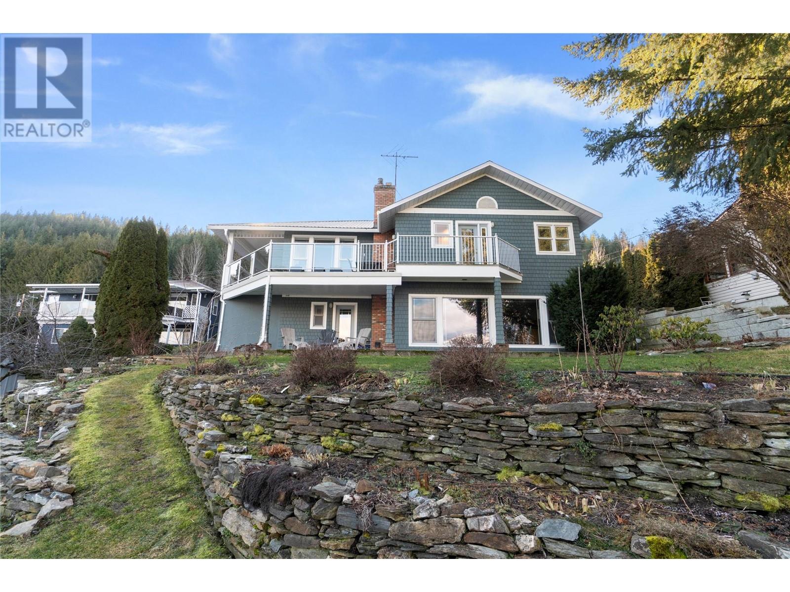  3533 EAGLE BAY Road, Blind Bay