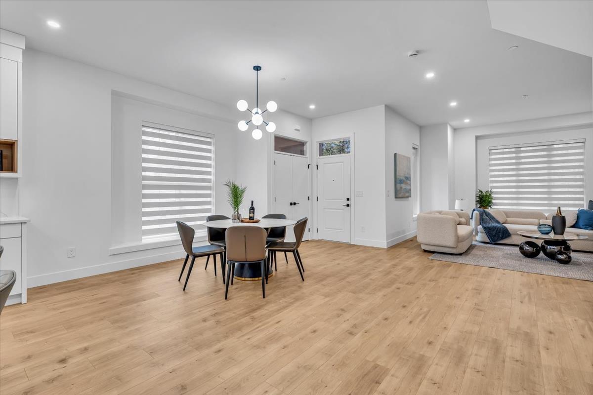 20489 74B AVENUE, Langley