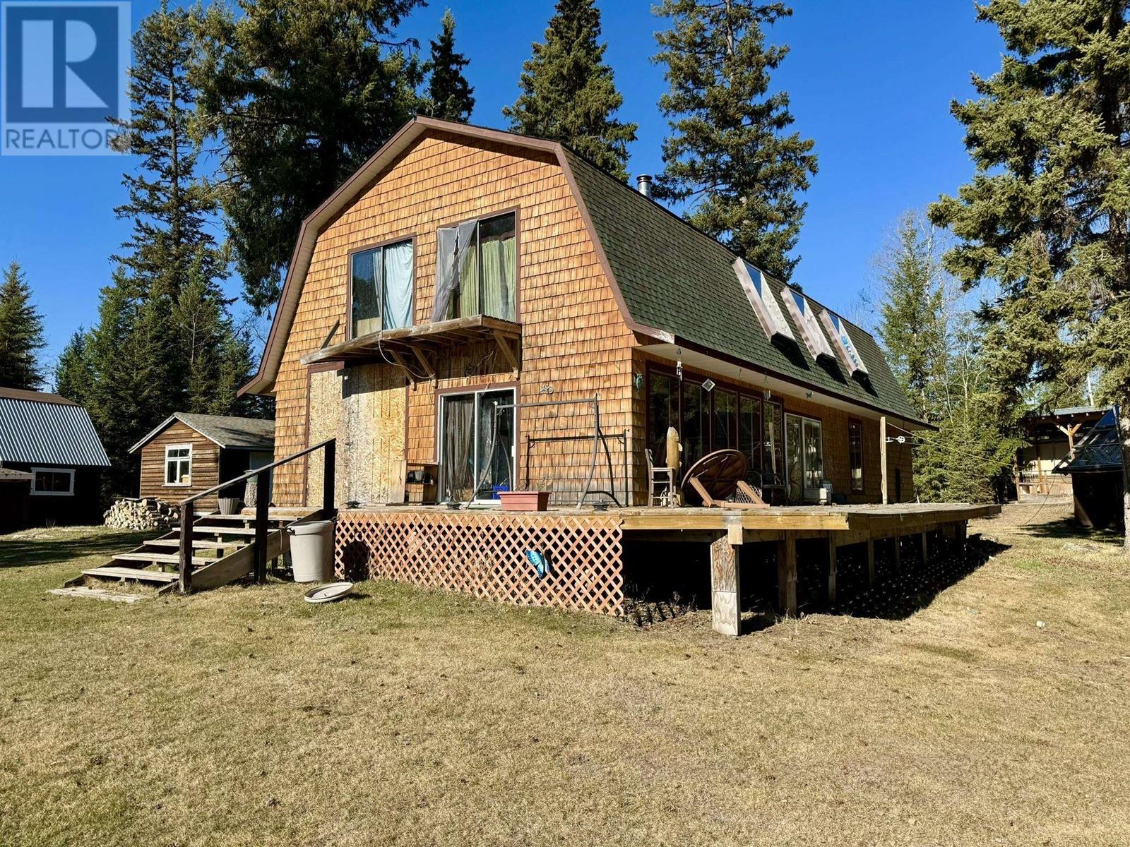 5873 S DEMPSEY LAKE ROAD, Lac La Hache