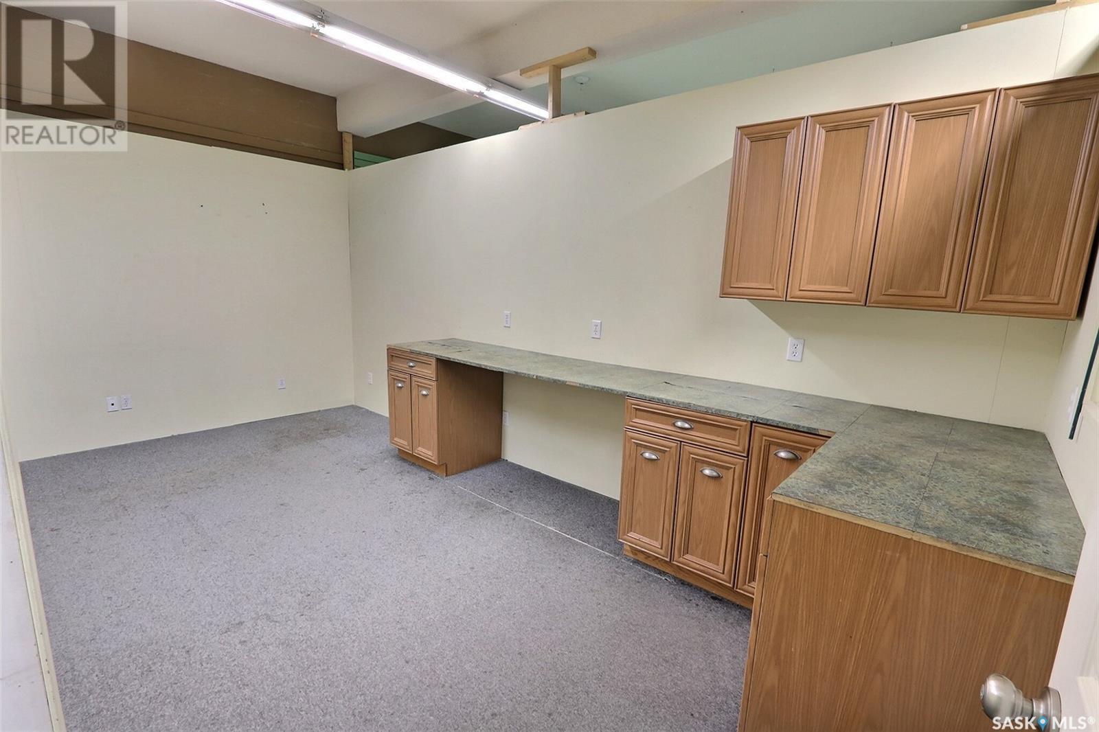 Photo 8 of 1306 Central Avenue, Prince Albert SK