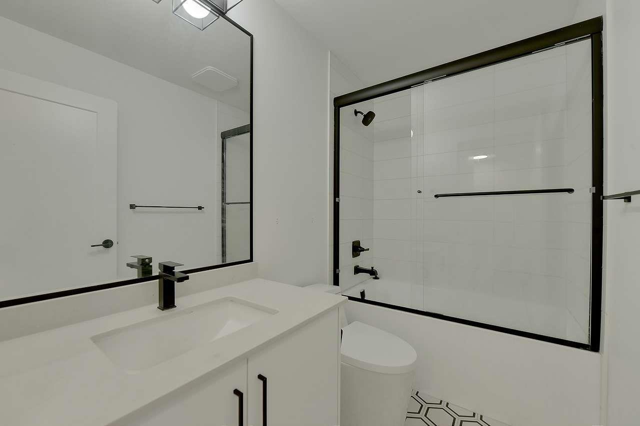 Photo 18 of 40 12585 104 A Avenue, Surrey BC