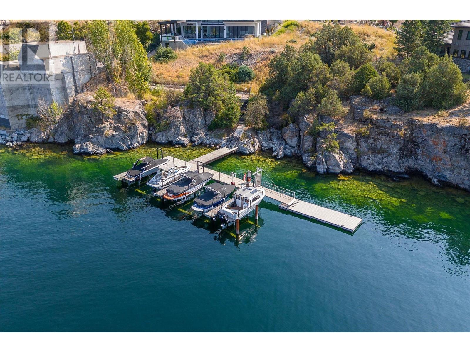 9489 Ledgestone Road, Lake Country