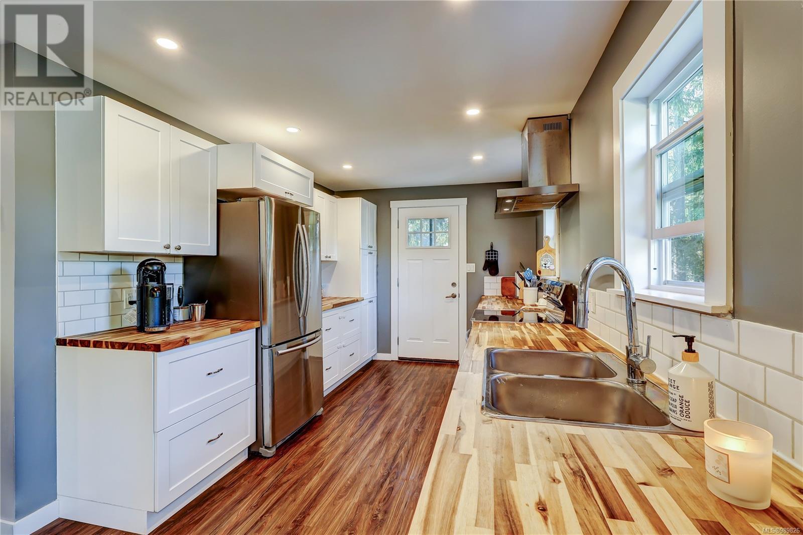 Photo 7 of 13403 Code Rd, Ladysmith BC