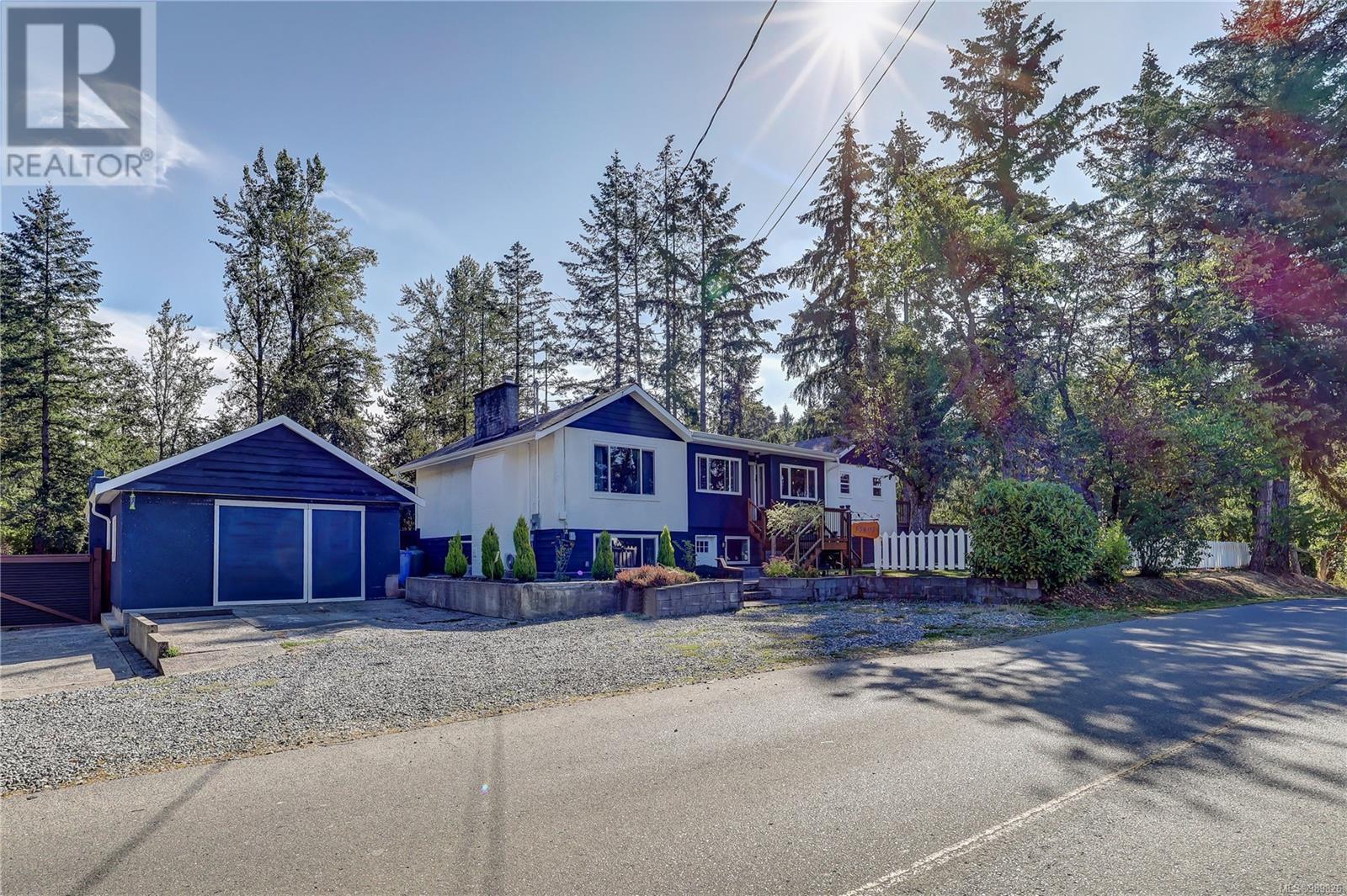 Photo 3 of 13403 Code Rd, Ladysmith BC