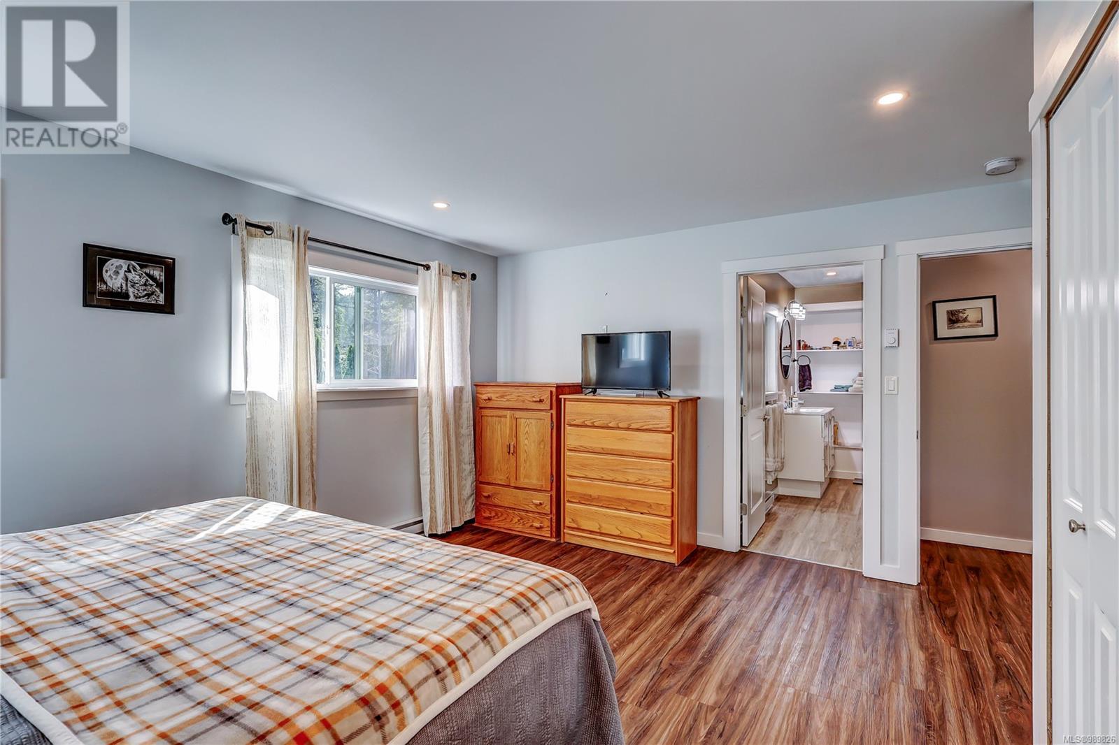Photo 12 of 13403 Code Rd, Ladysmith BC