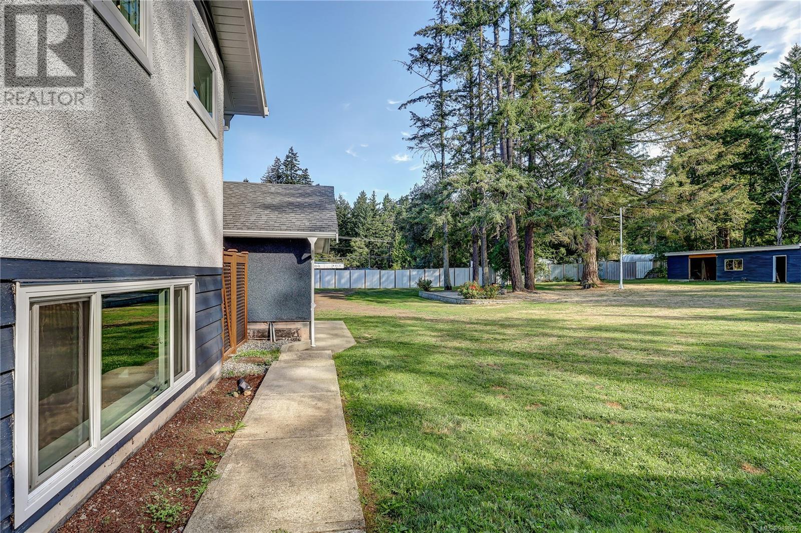 Photo 26 of 13403 Code Rd, Ladysmith BC