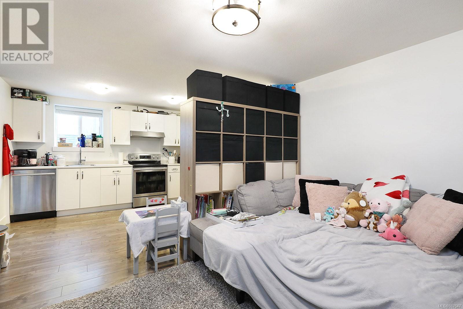2560 Steele Cres, Courtenay real estate listing 987547