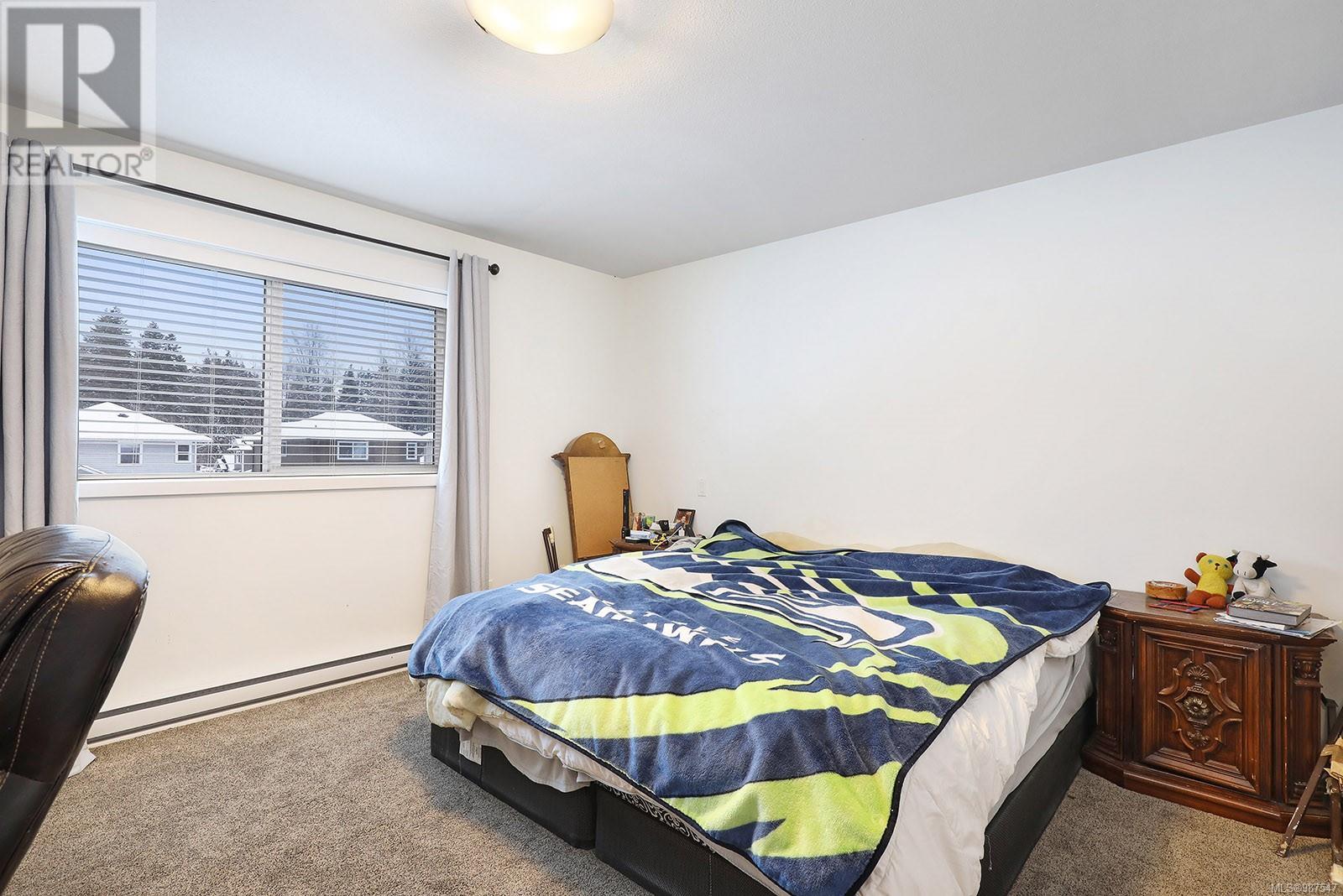 2560 Steele Cres, Courtenay real estate listing 987547
