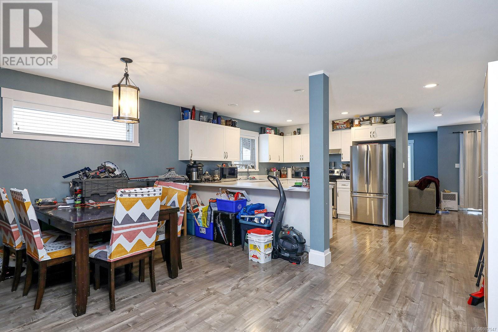 2560 Steele Cres, Courtenay real estate listing 987547