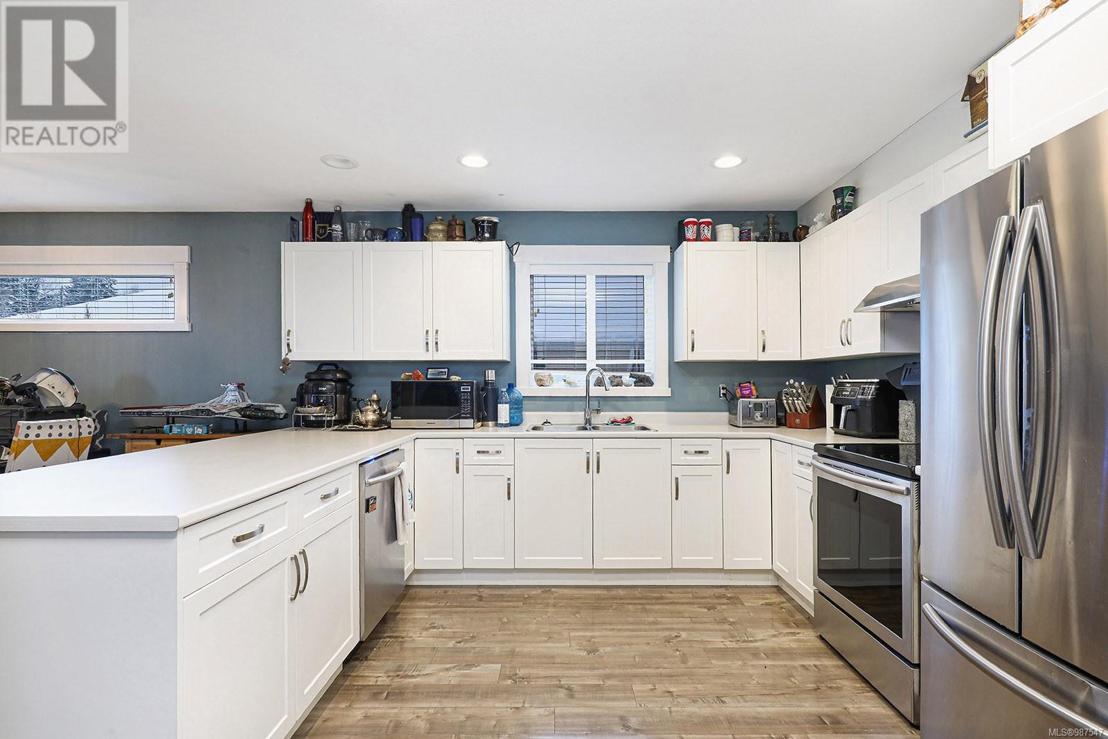 2560 Steele Cres, Courtenay real estate listing 987547