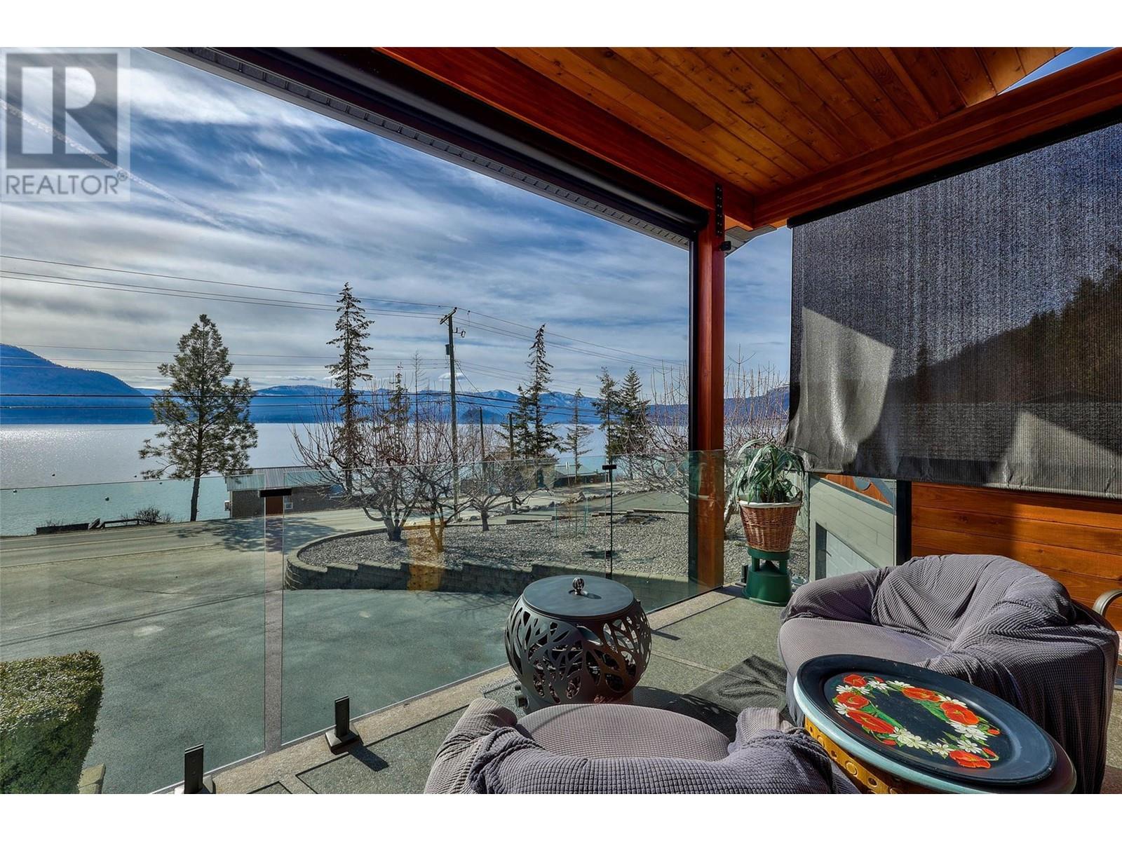  5253 Squilax Anglemont Highway, Celista