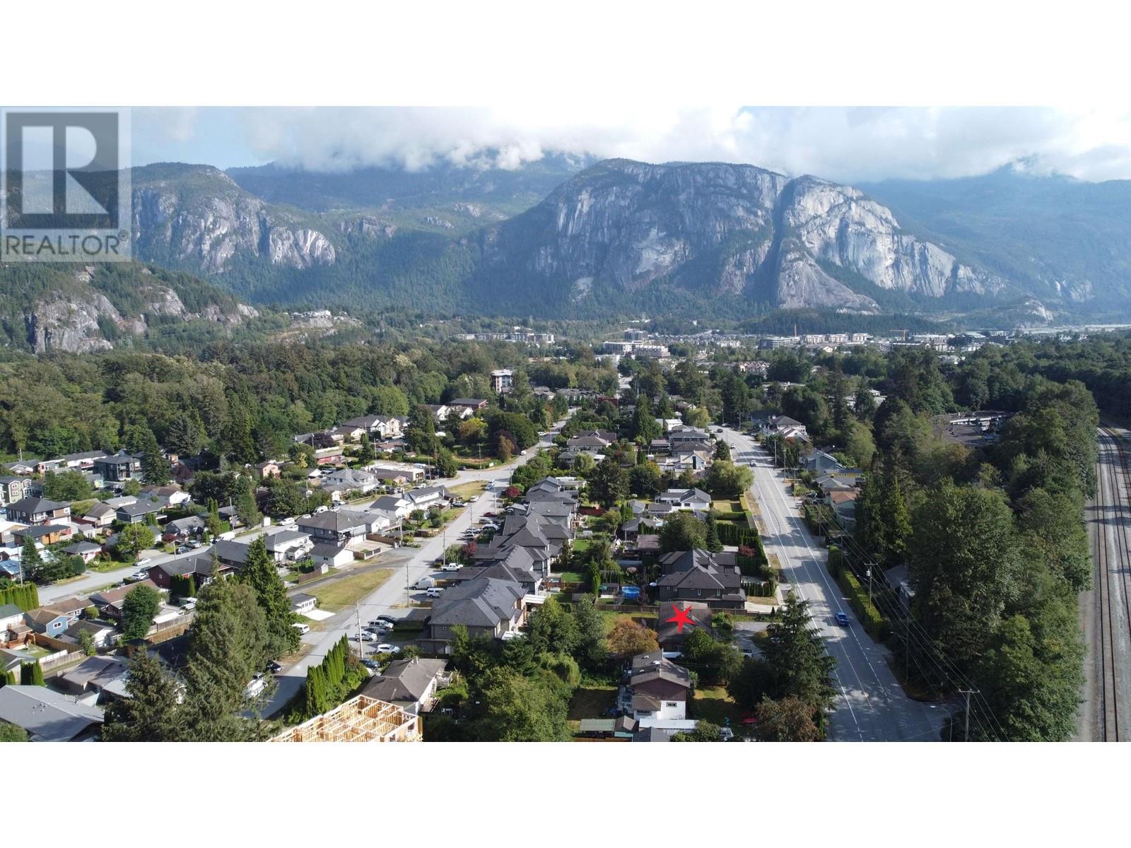38850 BUCKLEY AVENUE, Squamish real estate listing R2970048