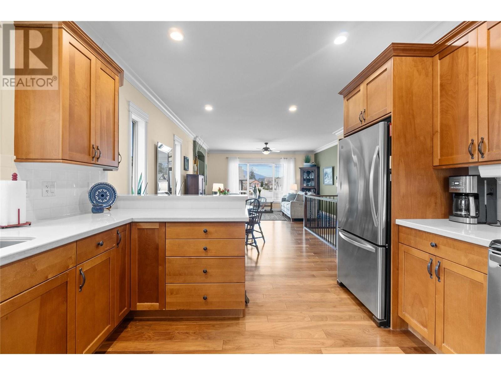 12 2850 7 Avenue Northeast, Salmon Arm