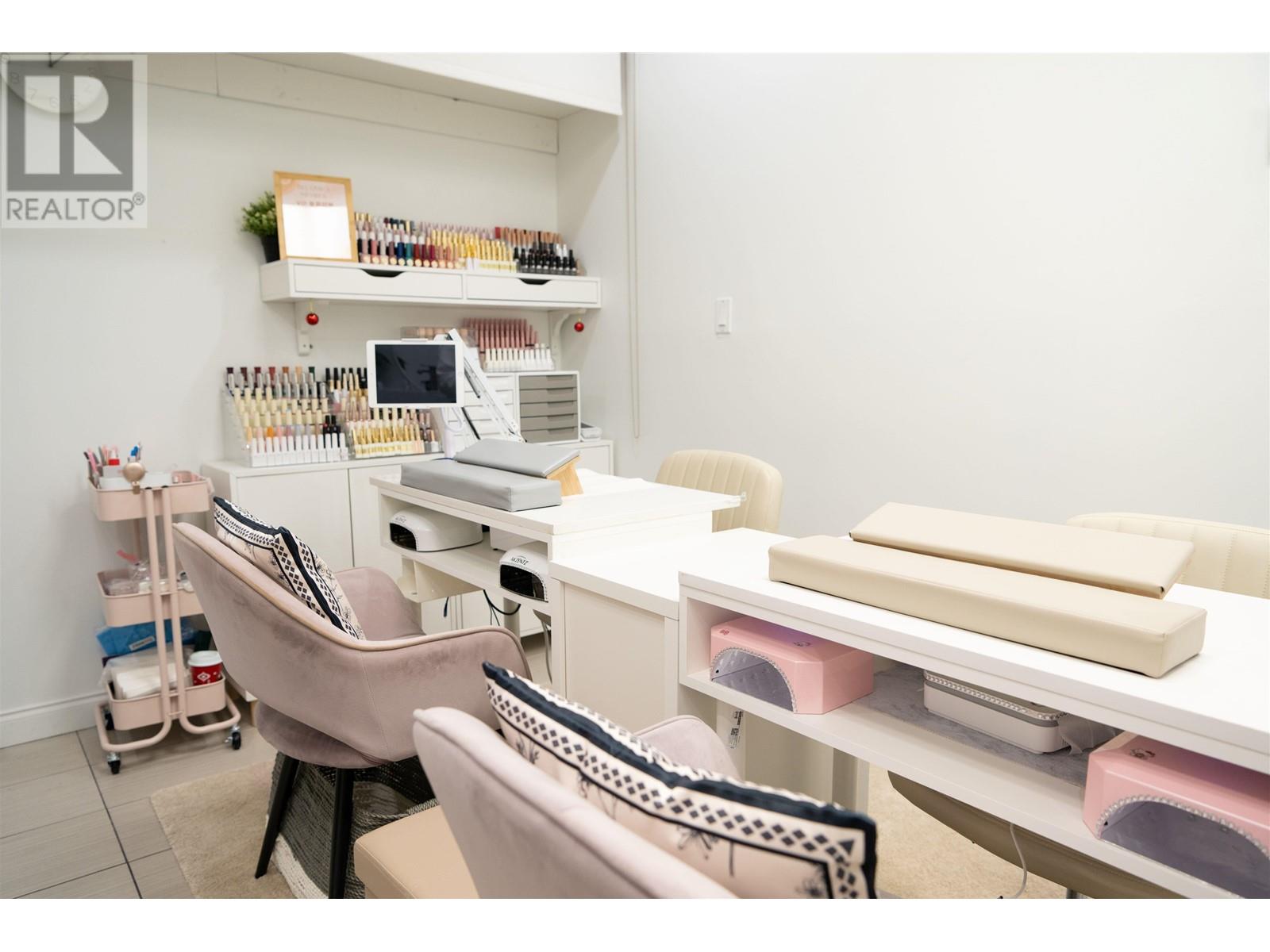 2365 8888 ODLIN CRESCENT, Richmond