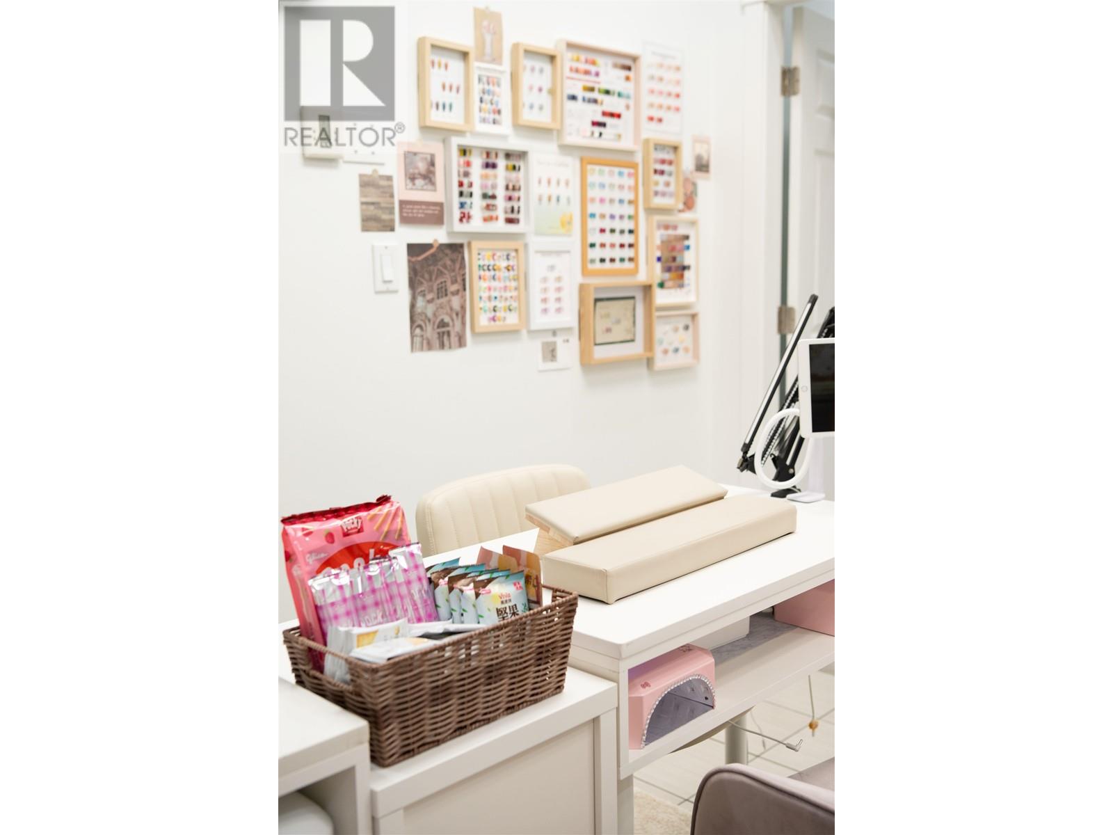 2365 8888 ODLIN CRESCENT, Richmond