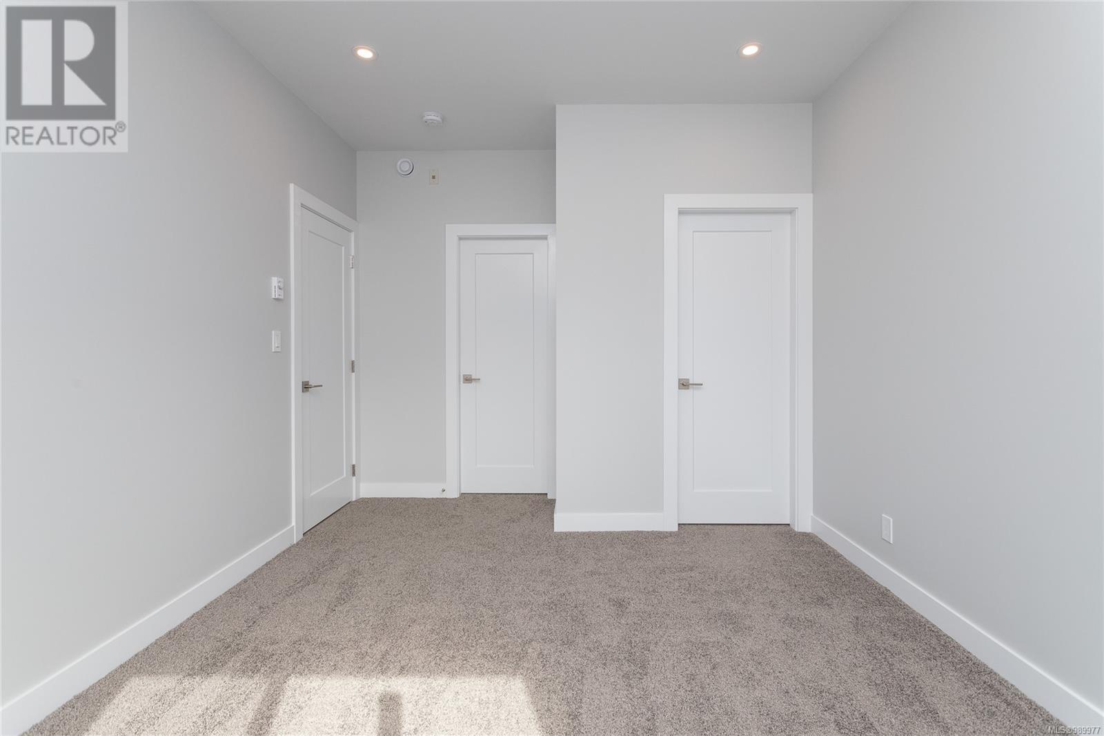 406 924 Jenkins Ave, Langford real estate listing 989977