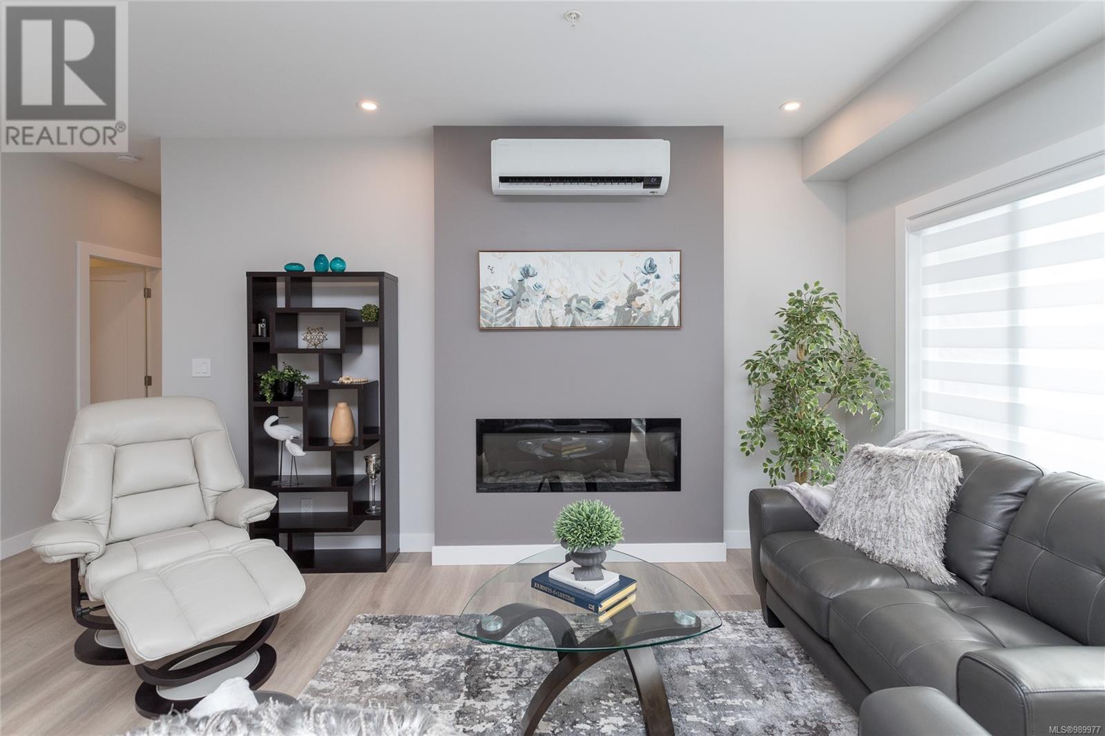 406 924 Jenkins Ave, Langford real estate listing 989977