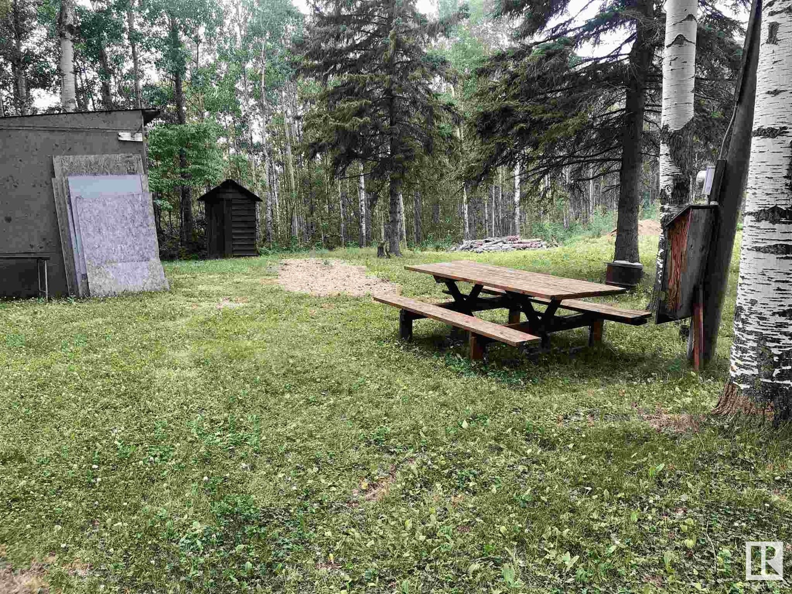Photo 4 of 614 6 St, Rural Wetaskiwin County AB