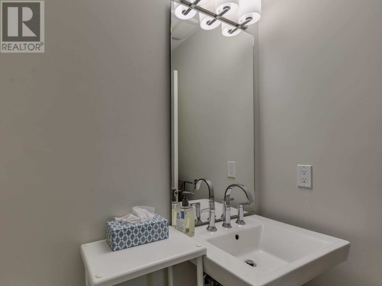 102 3458 BURKE VILLAGE PROMENADE, Coquitlam