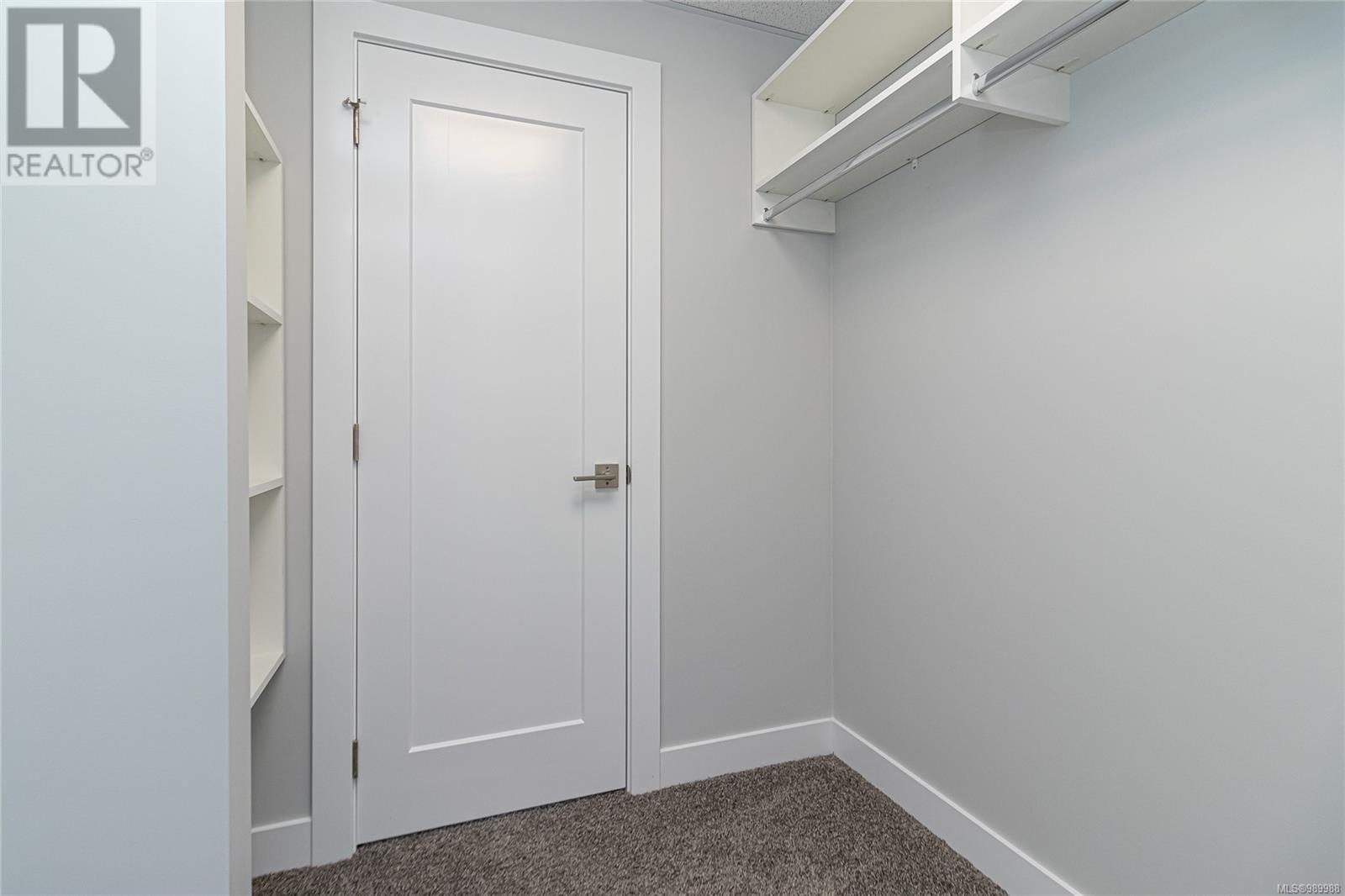 204 924 Jenkins Ave, Langford real estate listing 989988