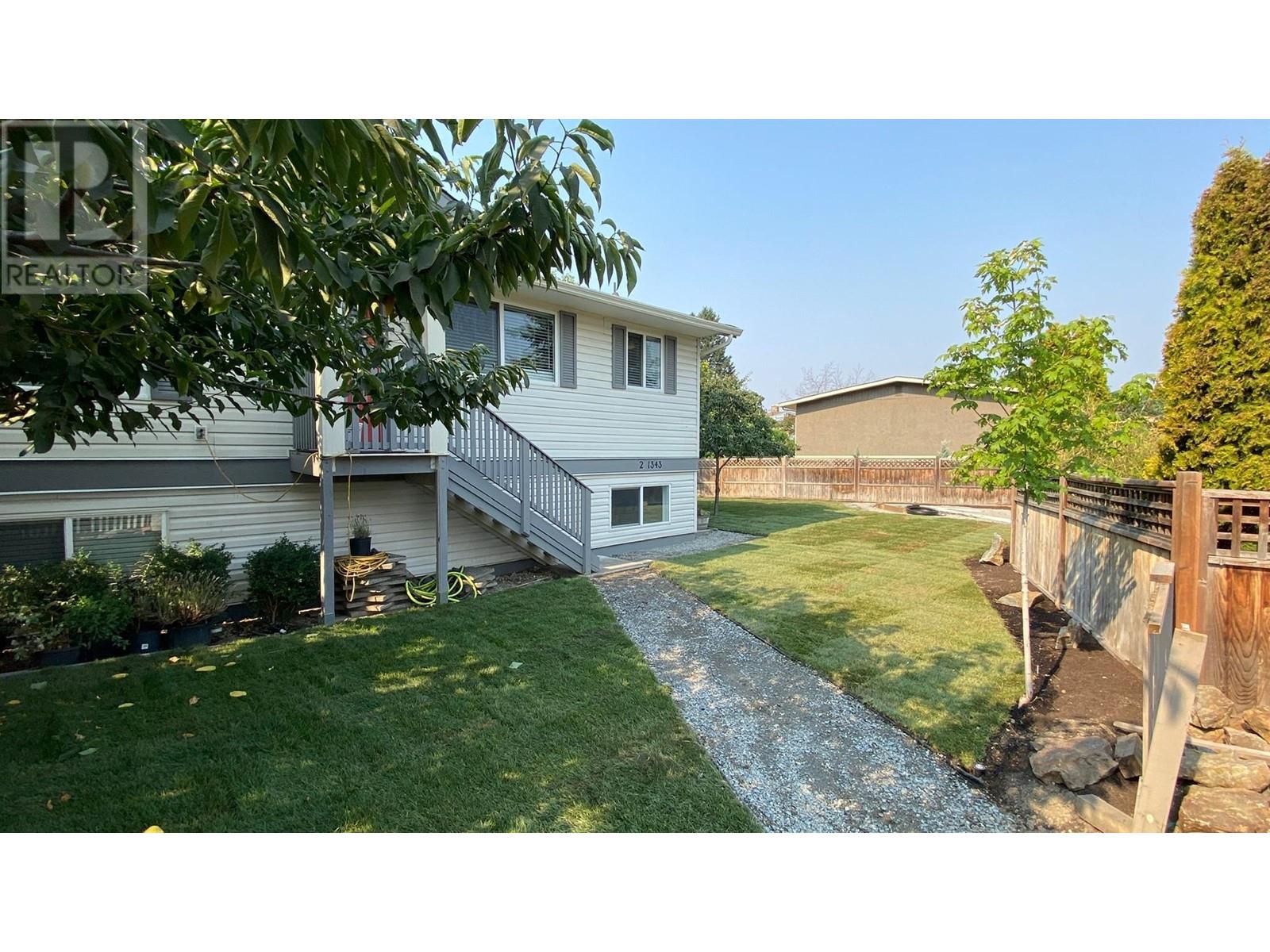 2 1343 Highland Drive South, Kelowna