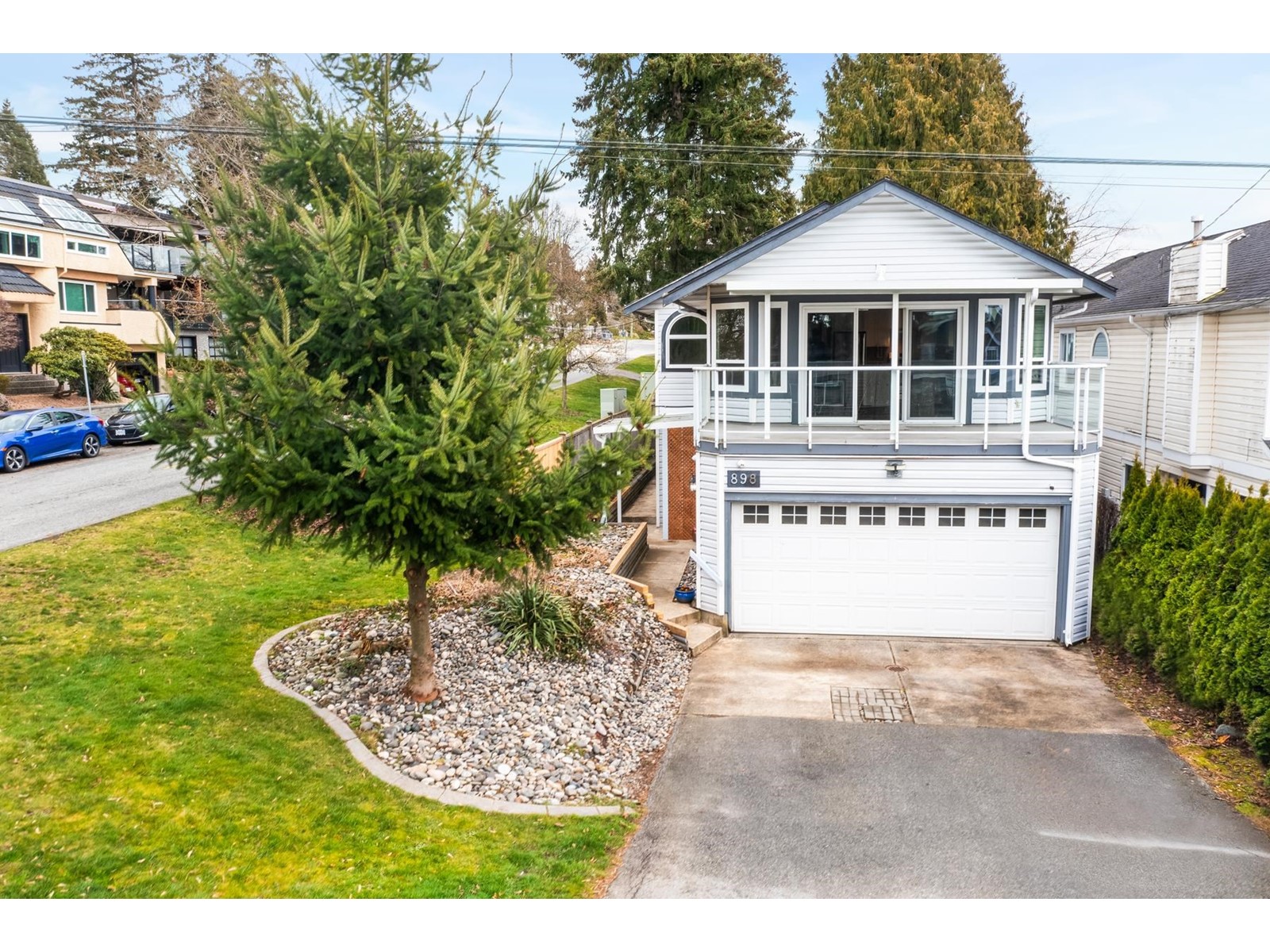 898 STEVENS STREET, White Rock