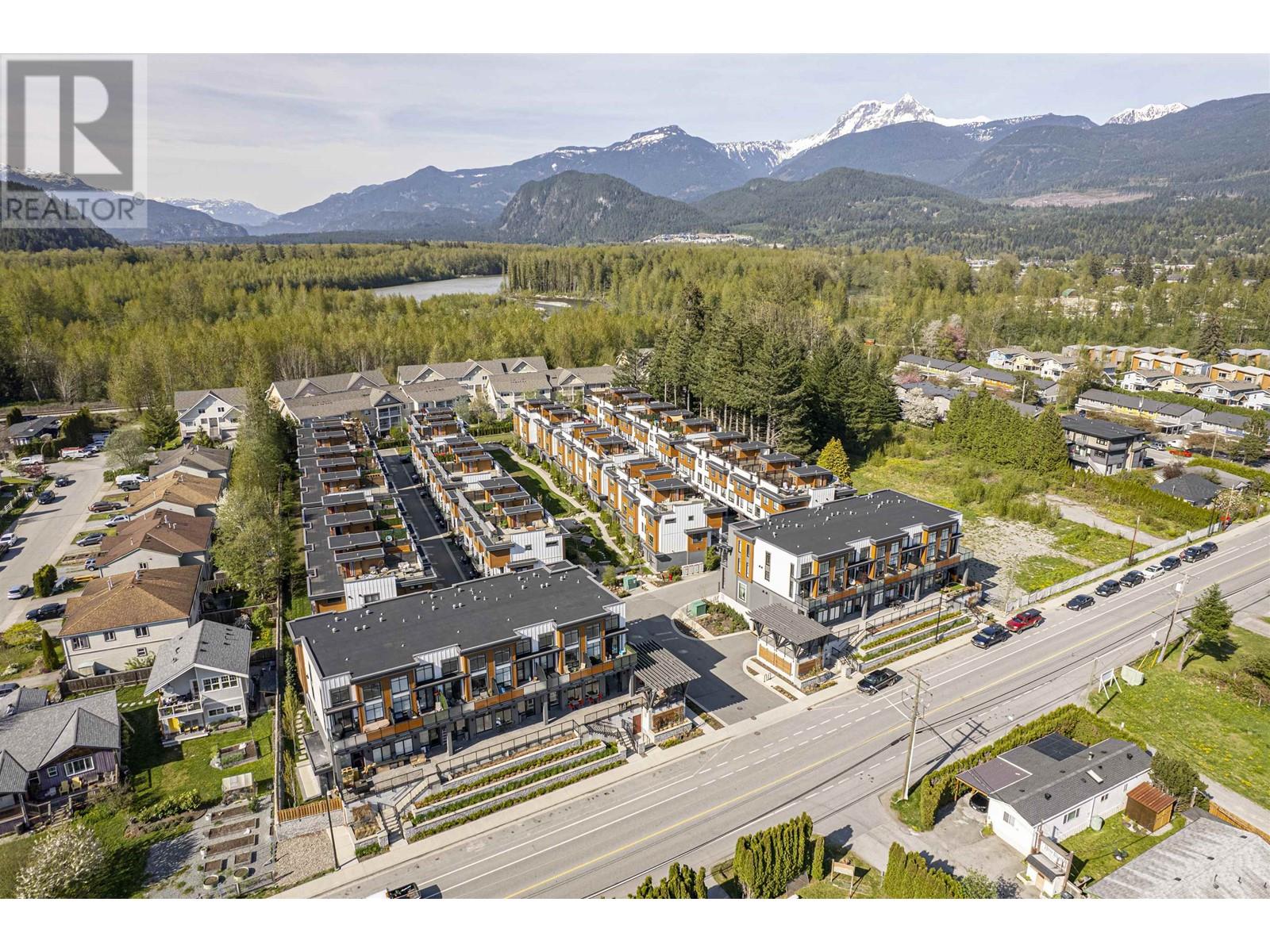 101-39771 GOVERNMENT ROAD, Squamish real estate listing R2974261