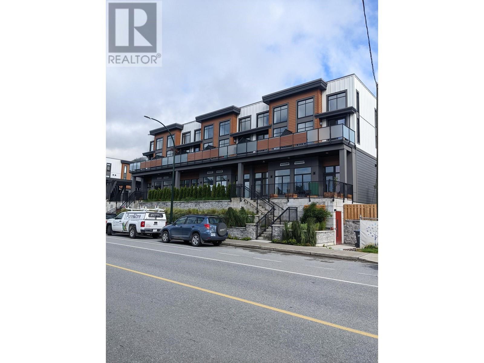 101 39771 GOVERNMENT ROAD, Squamish real estate listing for sale