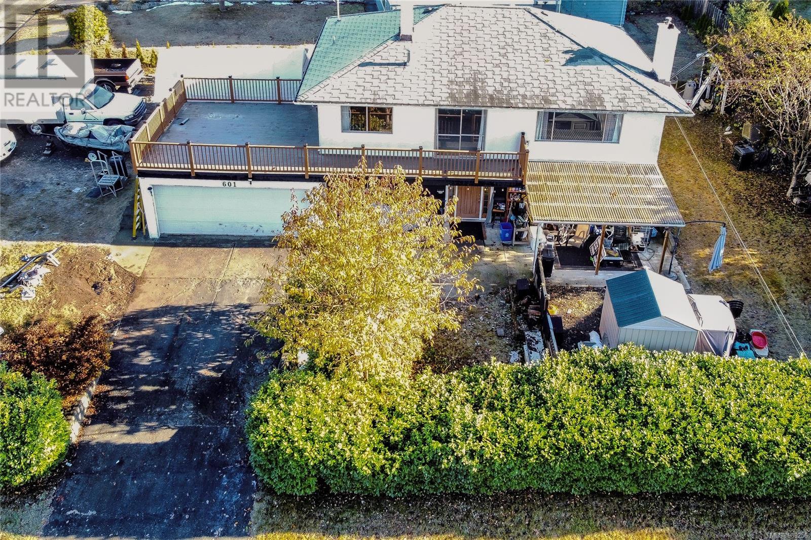 601 WARDEN Cds, Campbell River real estate listing 989256