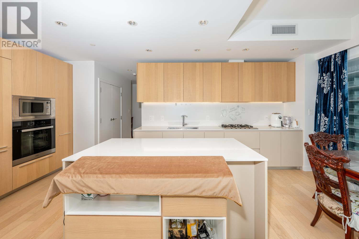 #901-6688 PEARSON Way, Richmond