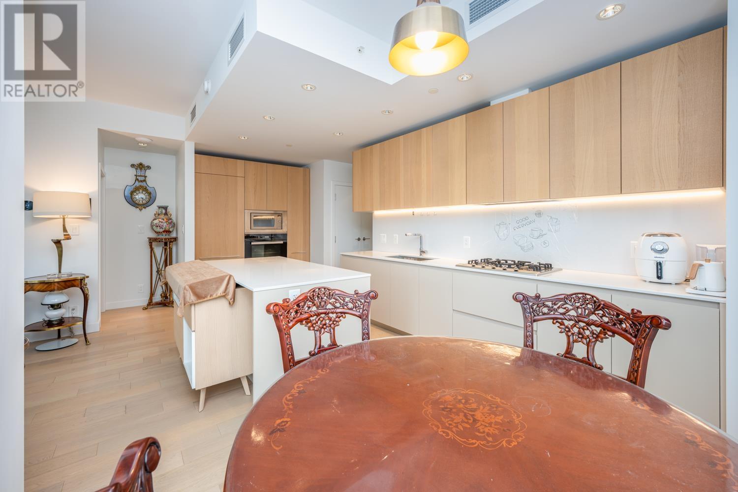 #901-6688 PEARSON Way, Richmond