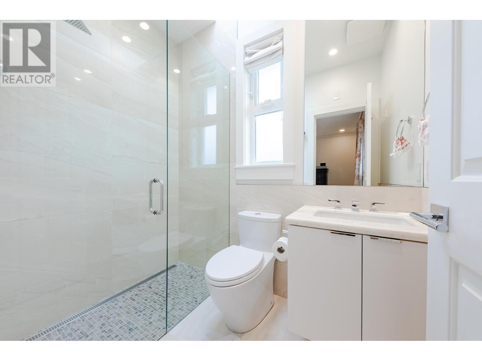 7511 GLACIER CRESCENT, Richmond