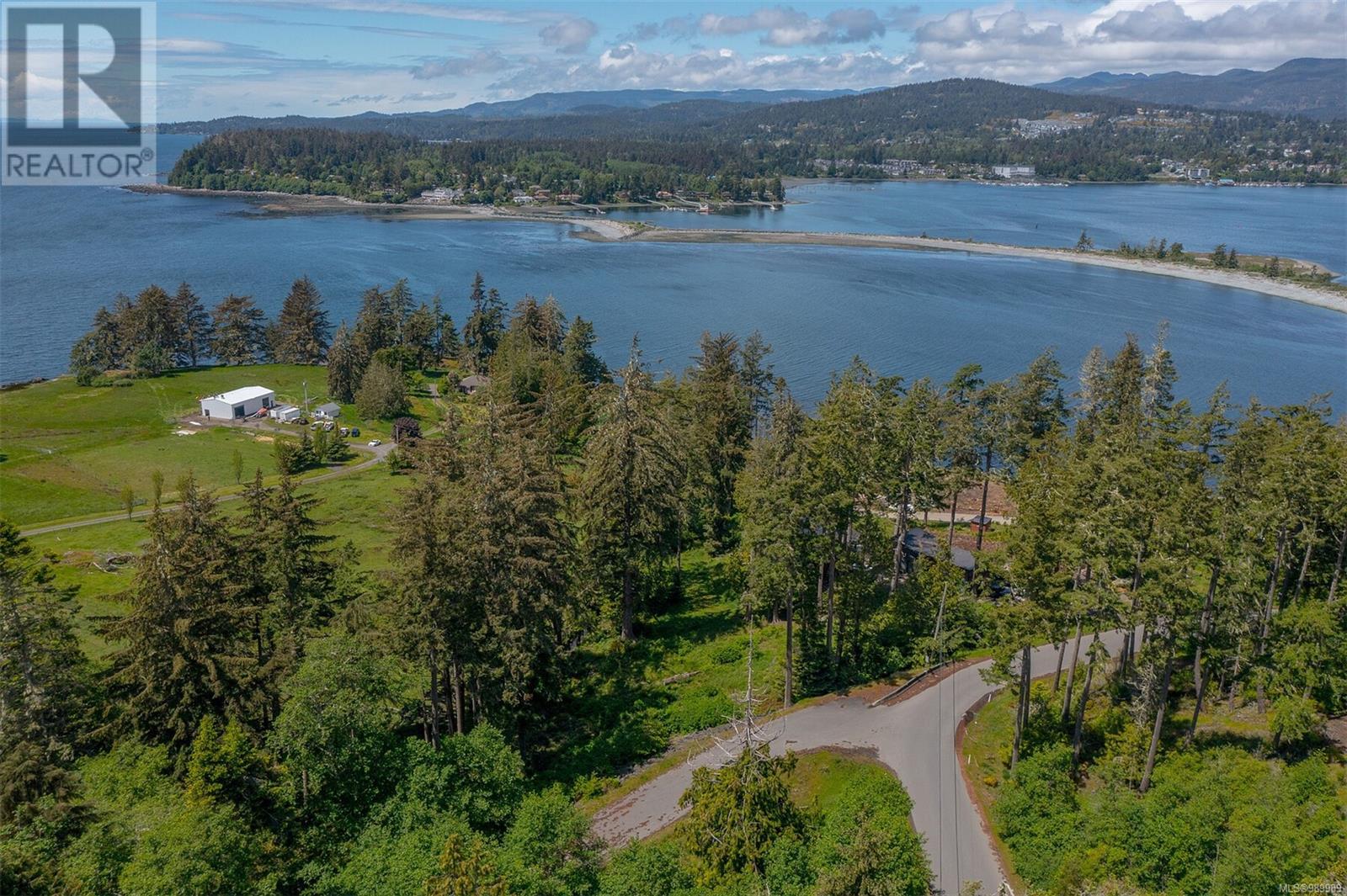 7170 Sea Cliff Rd, Sooke