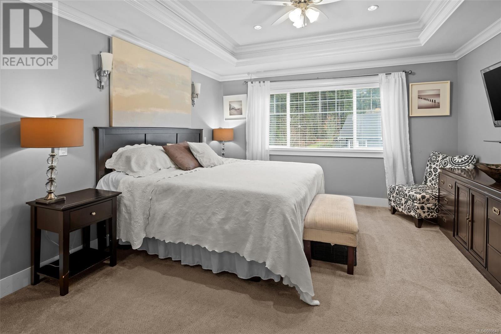 2026 Hannington Rd, Langford real estate listing 989849