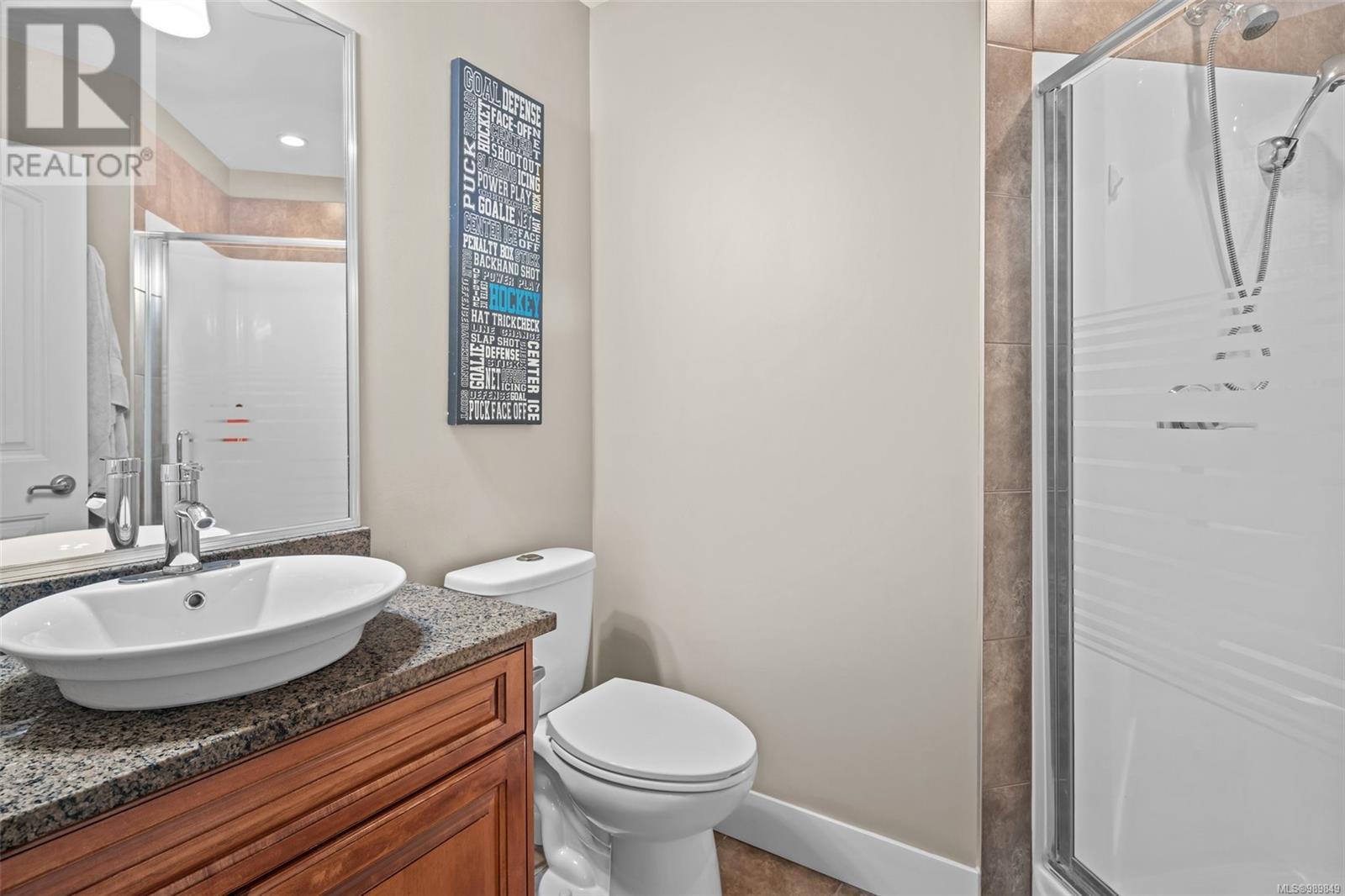2026 Hannington Rd, Langford real estate listing 989849