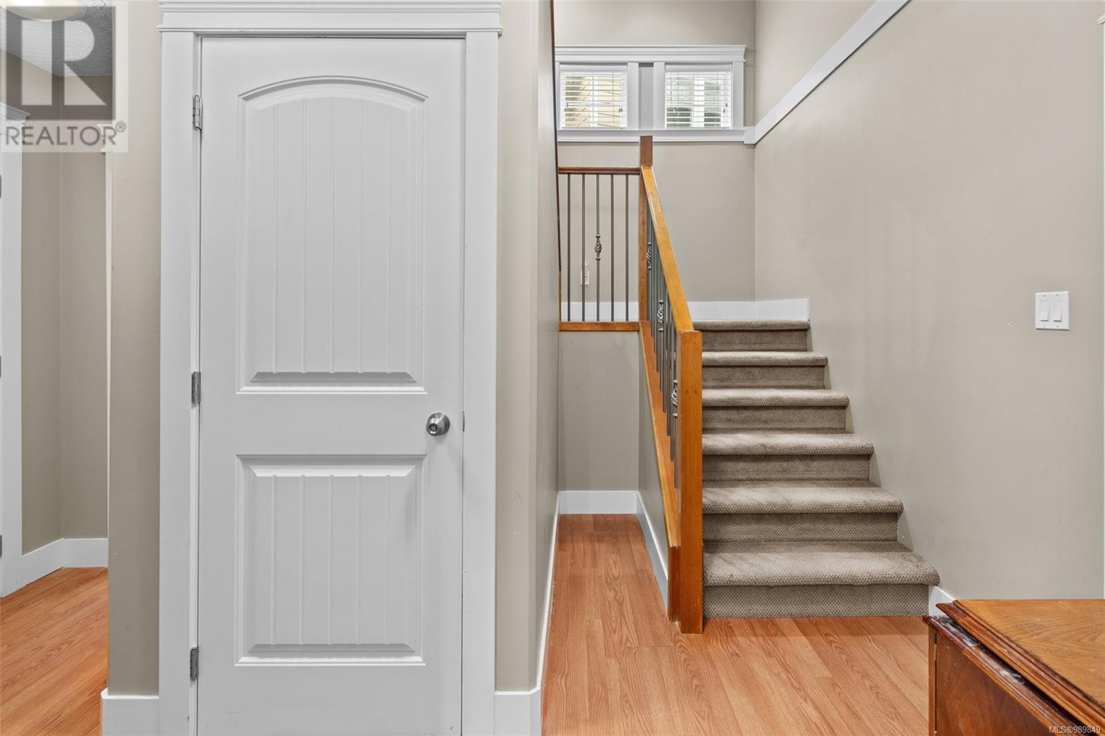2026 Hannington Rd, Langford real estate listing 989849