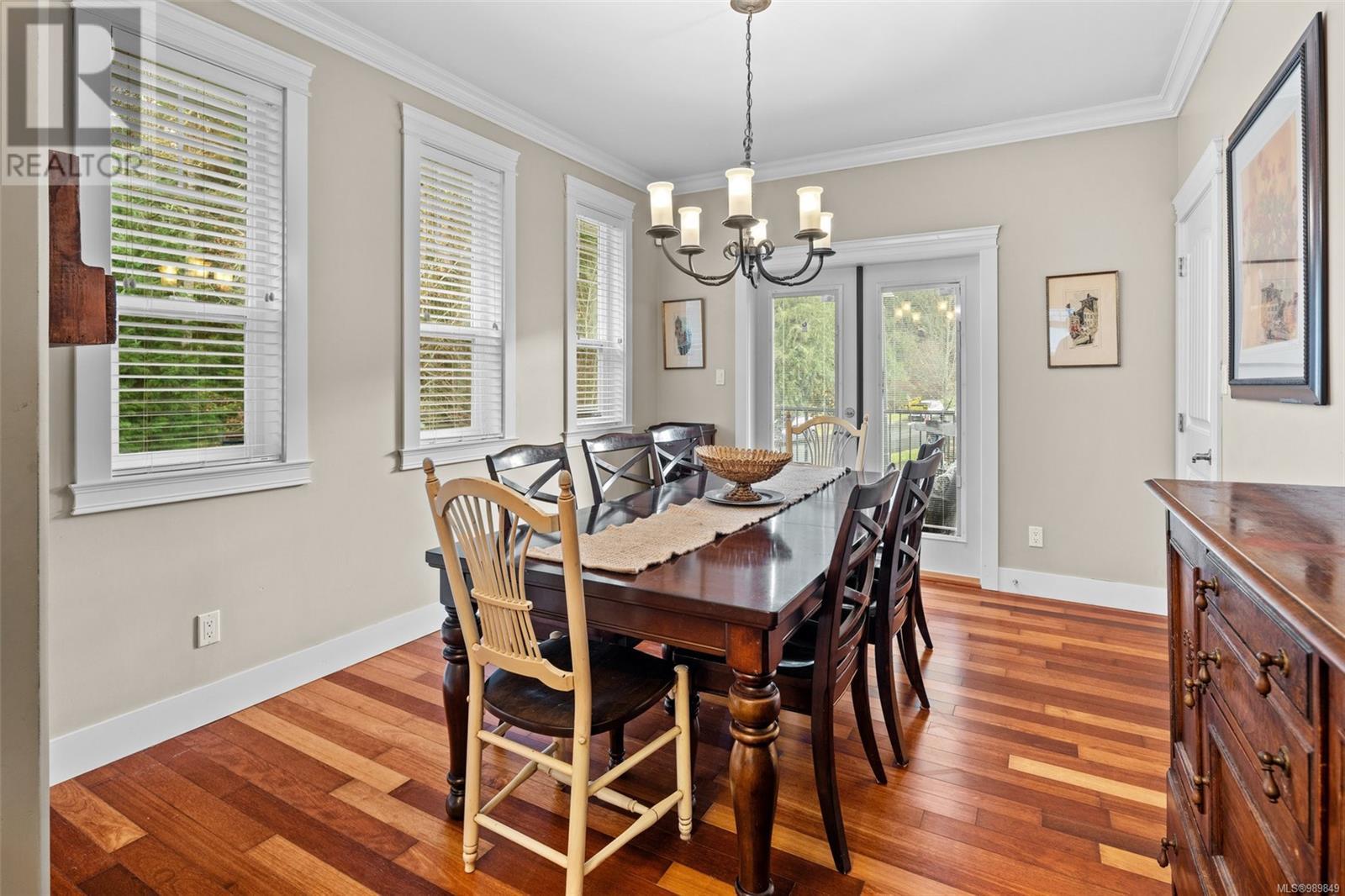 2026 Hannington Rd, Langford real estate listing 989849