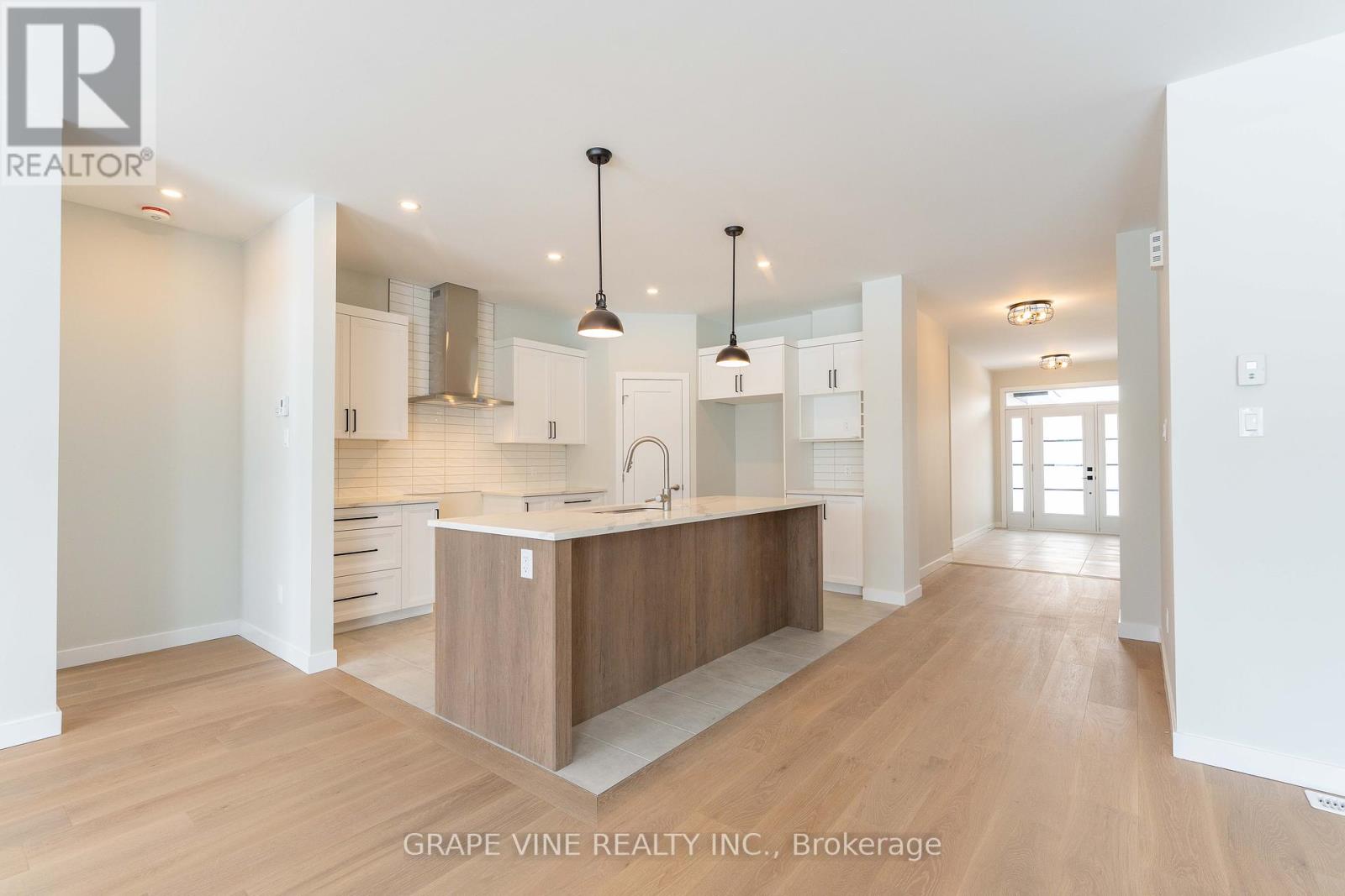 Photo 7 of 1345 Diamond Street, Clarencerockland ON