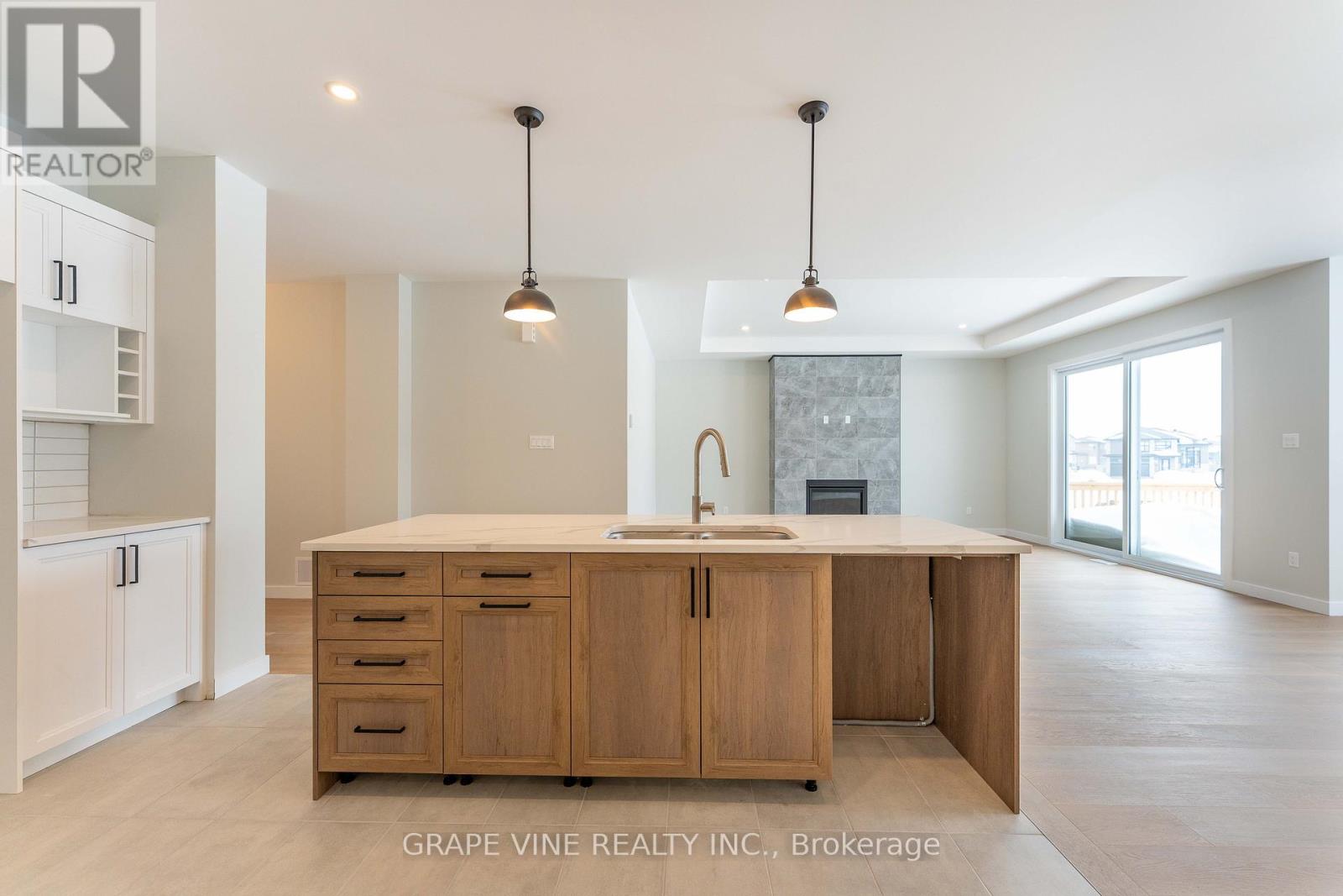 Photo 35 of 1345 Diamond Street, Clarencerockland ON