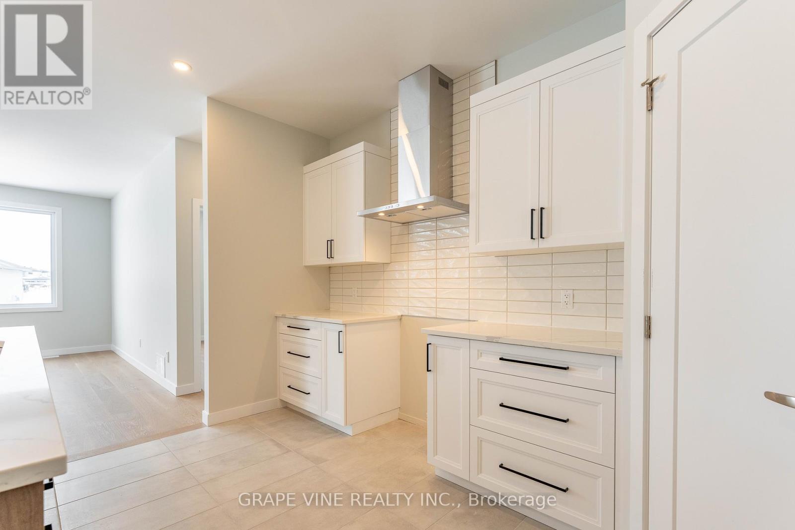 Photo 1 of 1345 Diamond Street, Clarencerockland ON