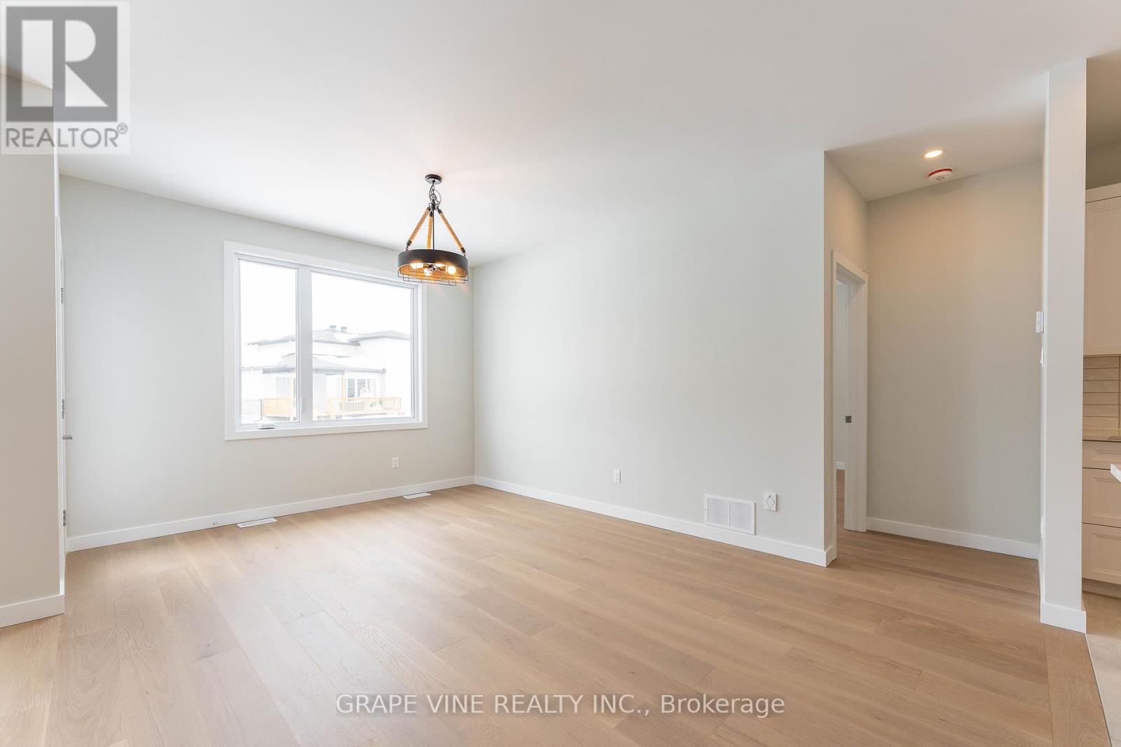 Photo 23 of 1345 Diamond Street, Clarencerockland ON