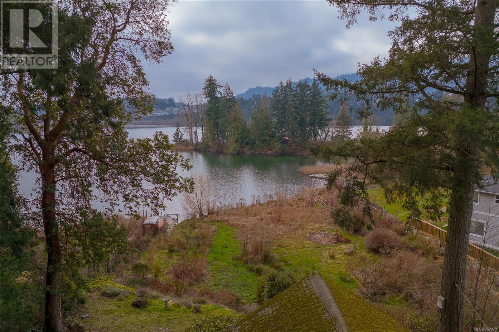  1247 Goldstream Avenue, Langford